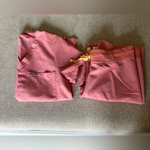 FIGS One Pocket Scrub Top